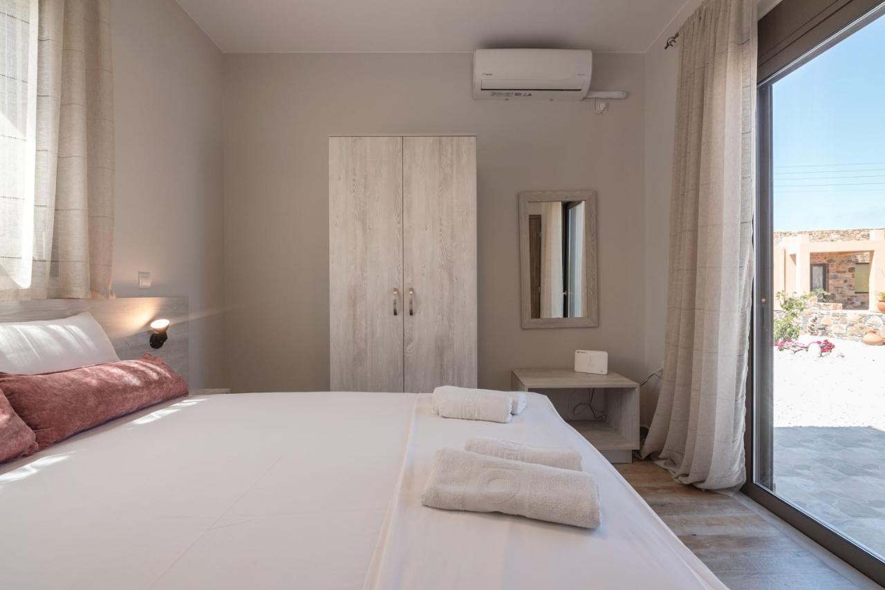 Pink Sand Villas Agios Pandeleimon  外观 照片