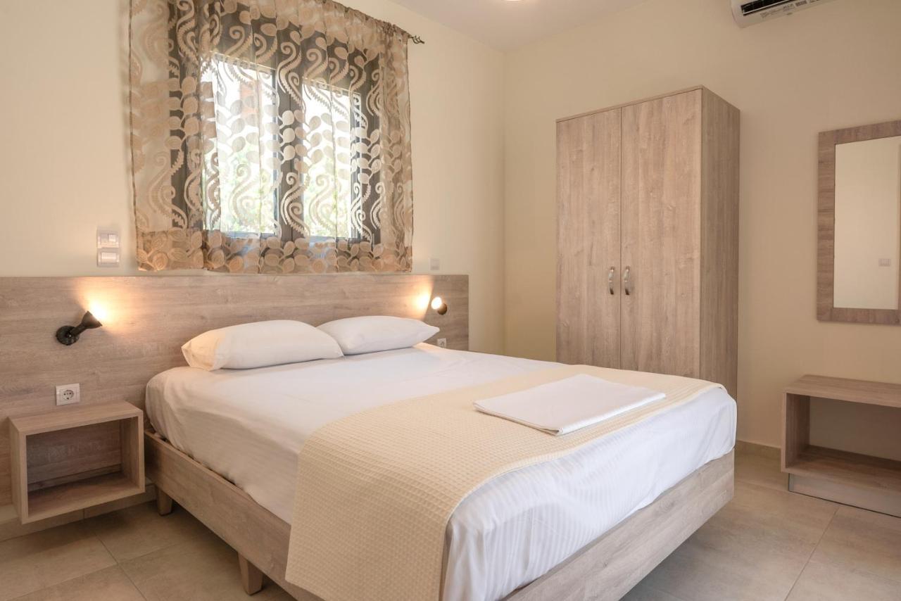 Pink Sand Villas Agios Pandeleimon  外观 照片